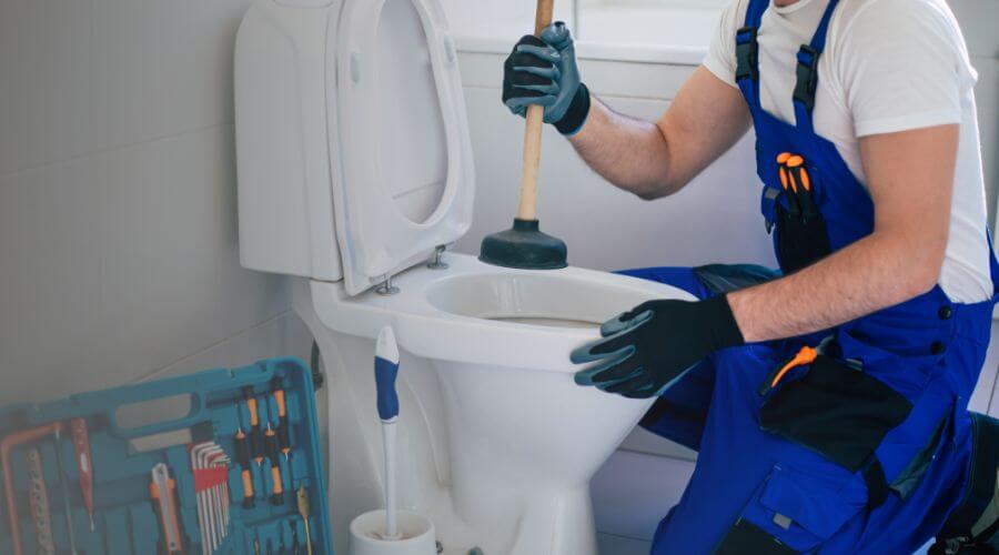 Expert burst pipe repair services in Sullivans Island, SC
